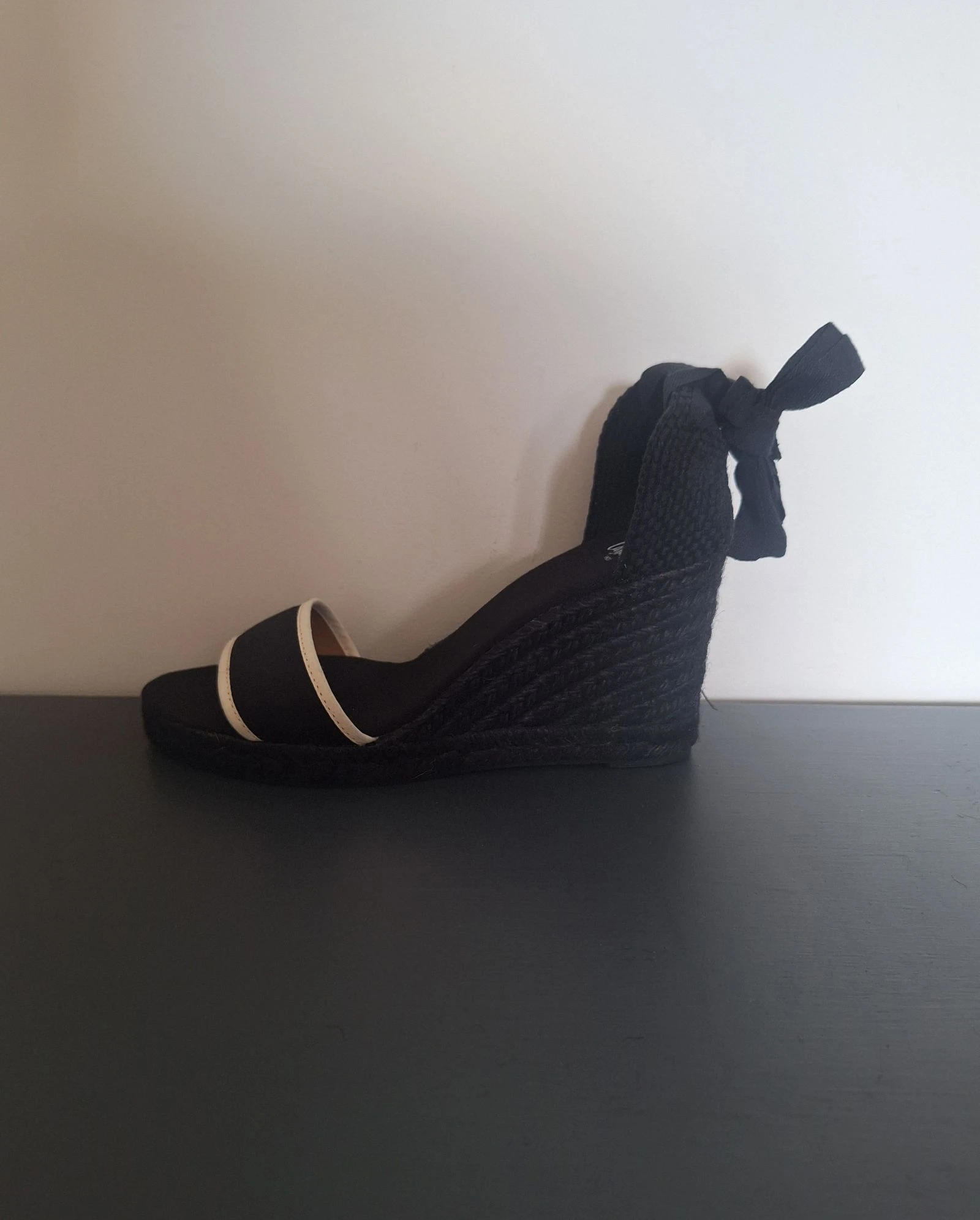 Castañer noir avec crème espadrilles / chaussures à talons carrés taille 41 – photo 4